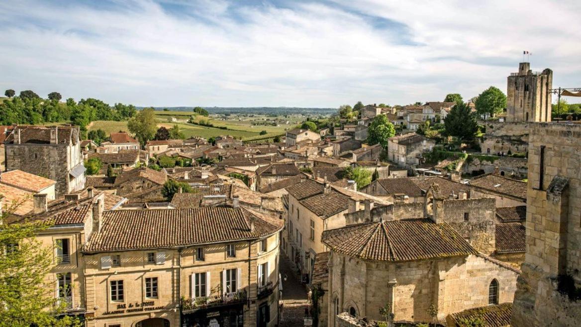 Maison Cosy Avec Vue Sur Les Vignes. 리부른 외부 사진