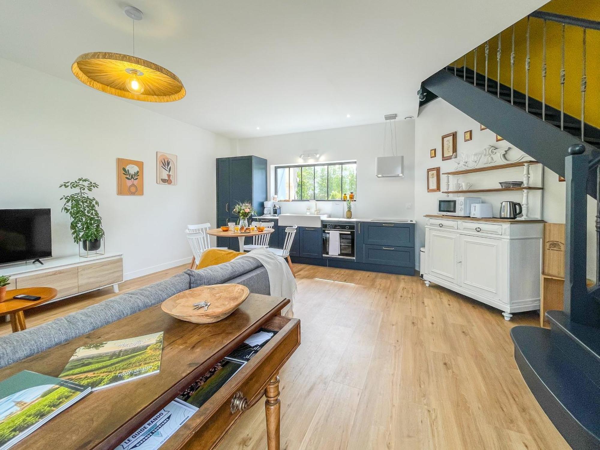 Maison Cosy Avec Vue Sur Les Vignes. 리부른 외부 사진
