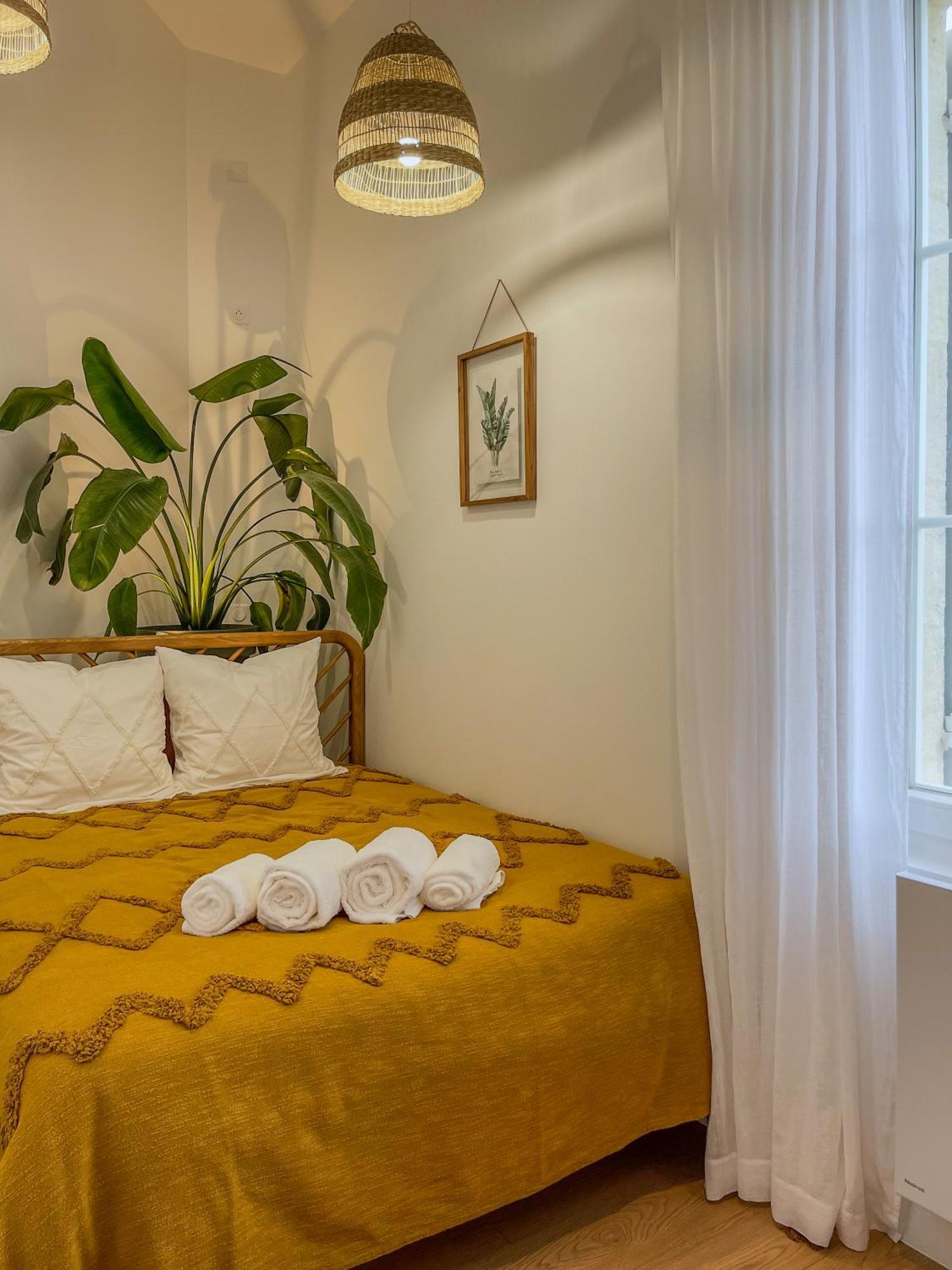 Maison Cosy Avec Vue Sur Les Vignes. 리부른 외부 사진