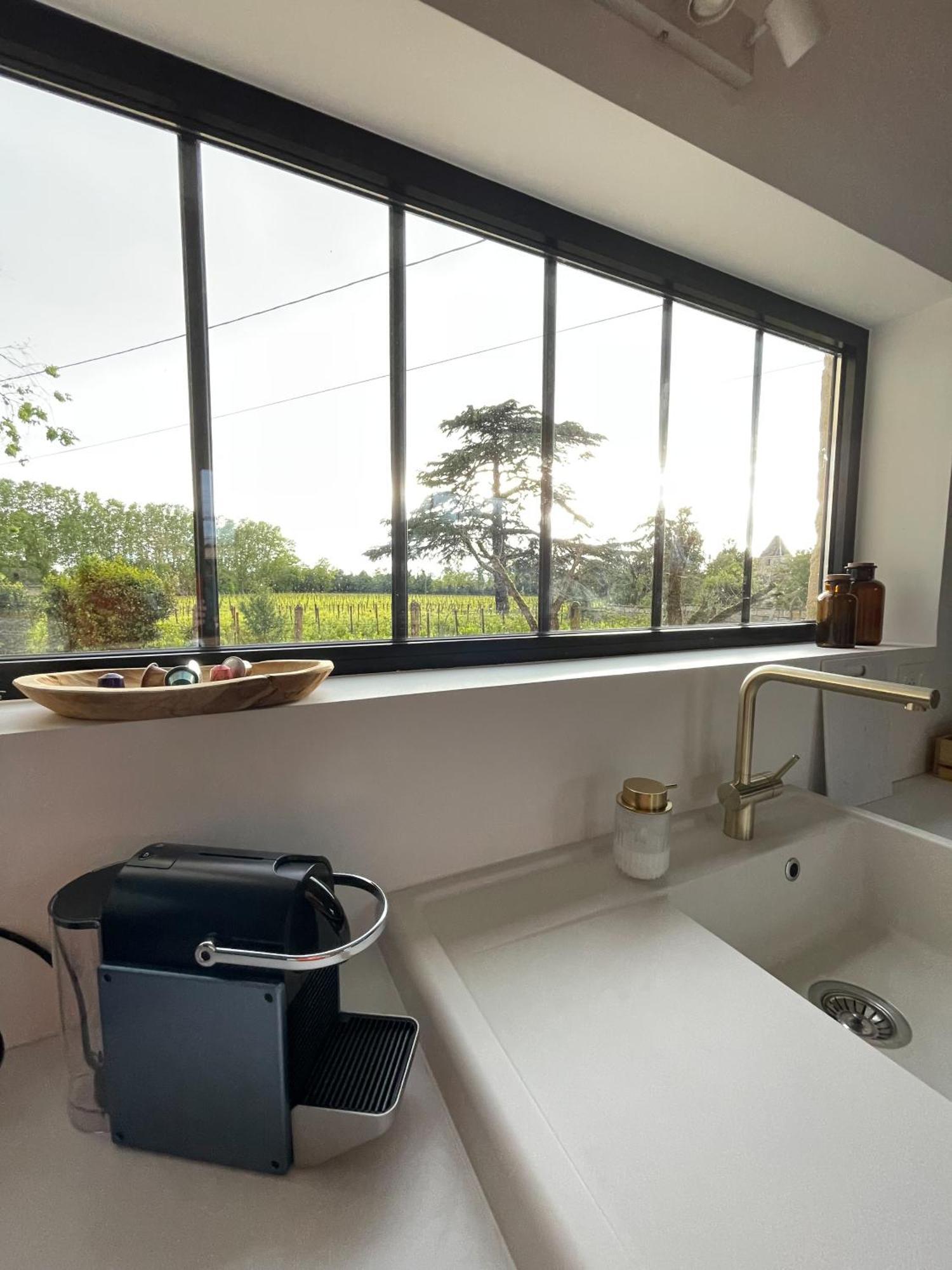 Maison Cosy Avec Vue Sur Les Vignes. 리부른 외부 사진
