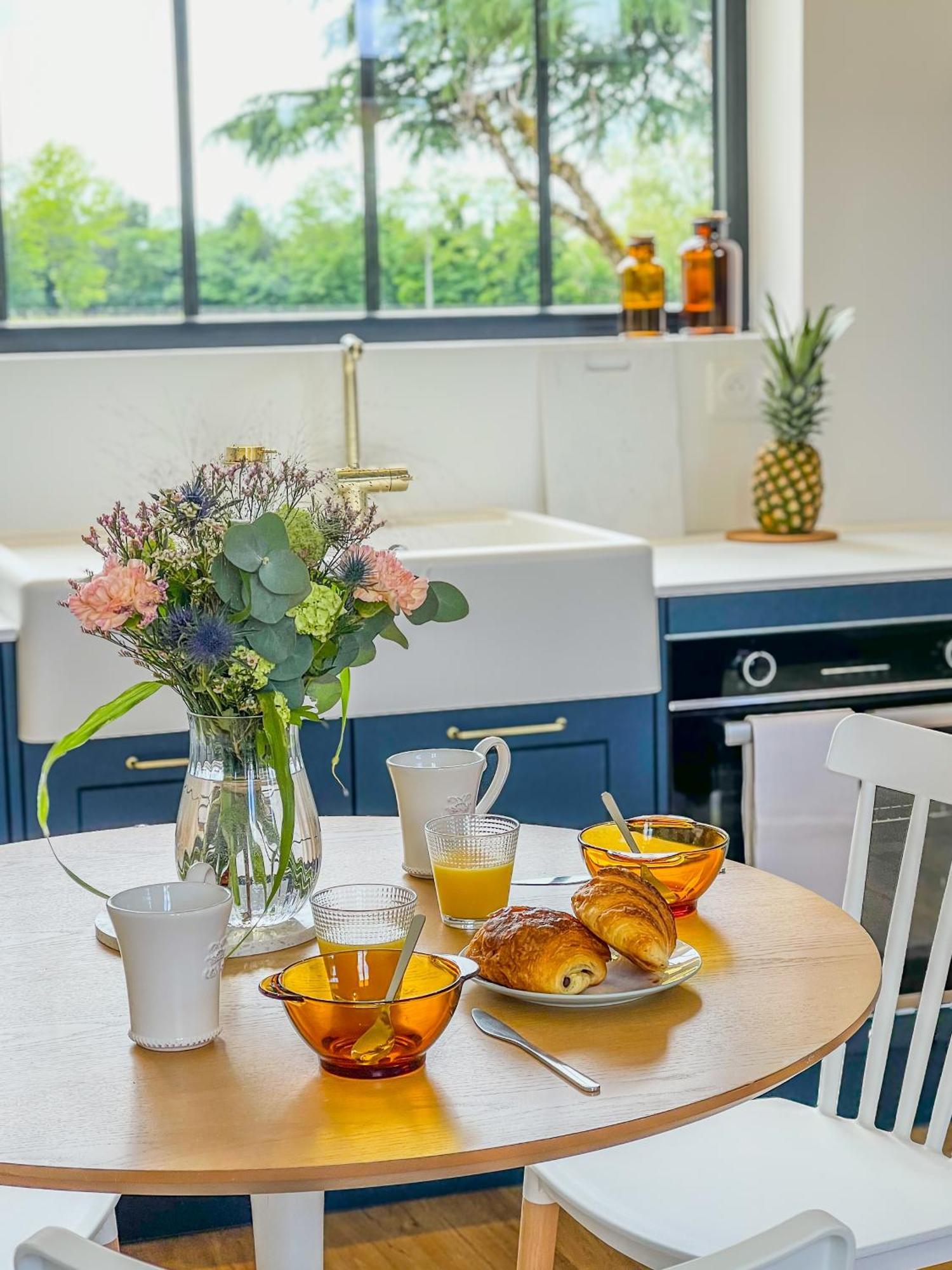 Maison Cosy Avec Vue Sur Les Vignes. 리부른 외부 사진